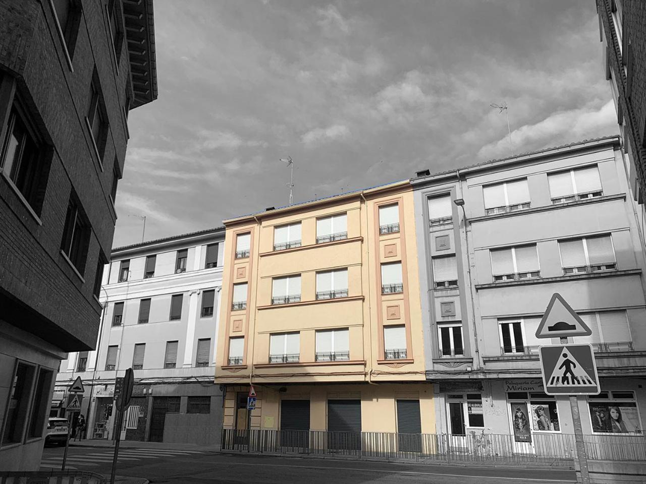 Ramon Y Cajal Suites De Luxe León Exteriör bild