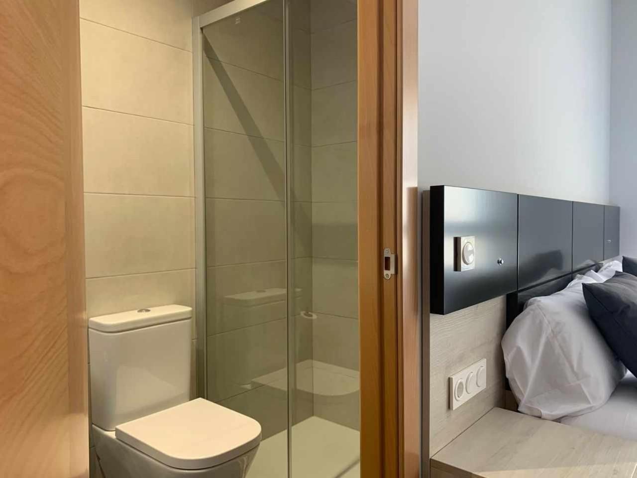 Ramon Y Cajal Suites De Luxe León Exteriör bild
